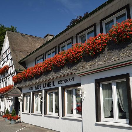 Hotel Haus Rameil Lennestadt Bagian luar foto