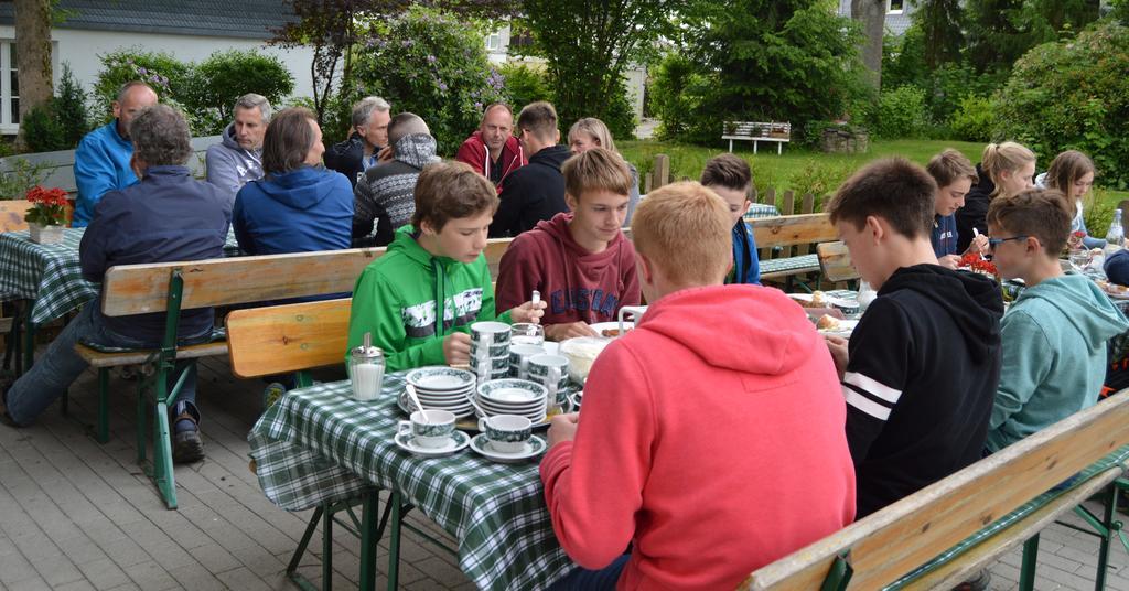 Hotel Haus Rameil Lennestadt Bagian luar foto